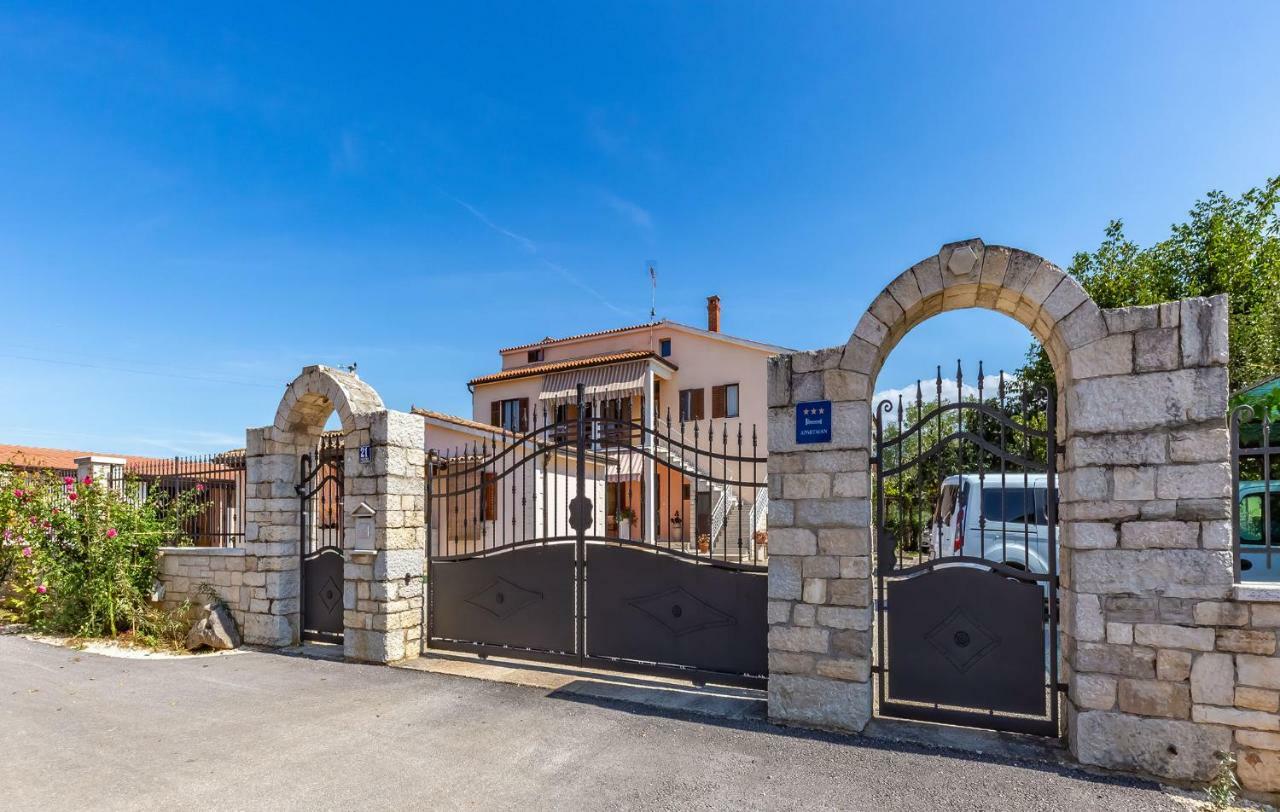 Palmira Apartment Porec Ngoại thất bức ảnh